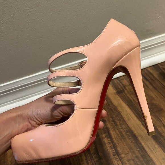 Christian Louboutin Pink Heels. Size 38 (fits like 7.5) - Picture 3 of 13